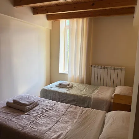 Vakantieboerderij Bujtina Polia