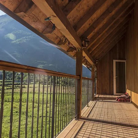 Bujtina Polia * Theth