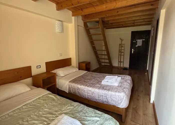 Bujtina Polia 农家乐