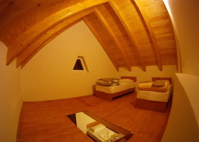 Bujtina Polia 农家乐