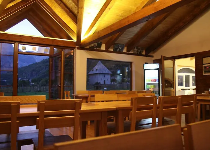 Bujtina Polia 农家乐