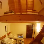 Farmház Bujtina Polia