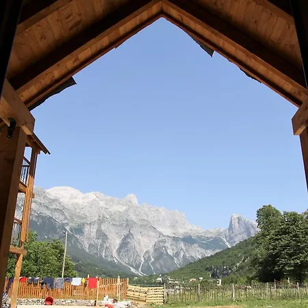 Bujtina Polia Alloggio per agriturismo Theth