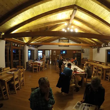 Bujtina Polia Farm stay *